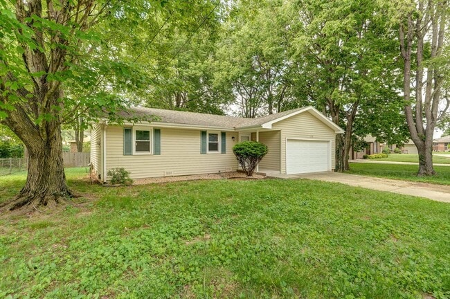 Building Photo - Charming 3 bedroom house in Springfield,MO!
