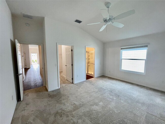 Building Photo - 6055 Allen Ave