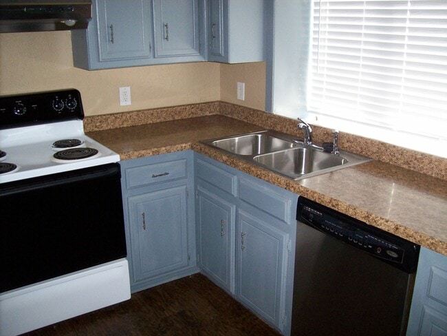 Building Photo - 12507 SW 2nd St