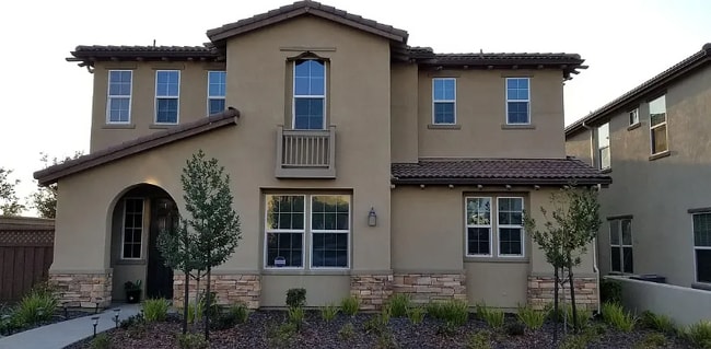 Building Photo - 88 Sluice Way