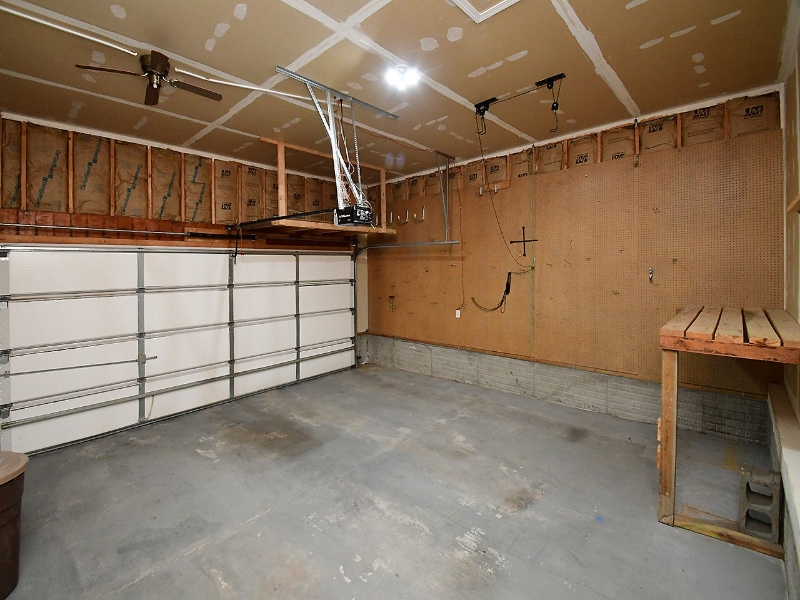 Building Photo - 5018 S 194th Ave