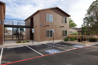 Building Photo - Northeast-2 bedroom apartment with water service included