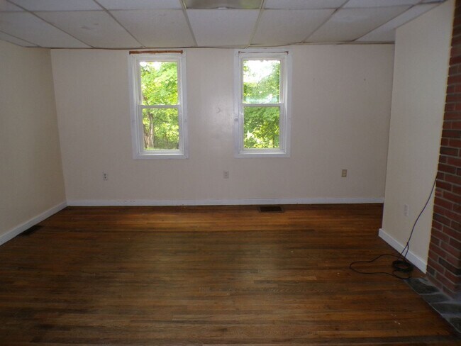 Building Photo - 74 N Main Ave