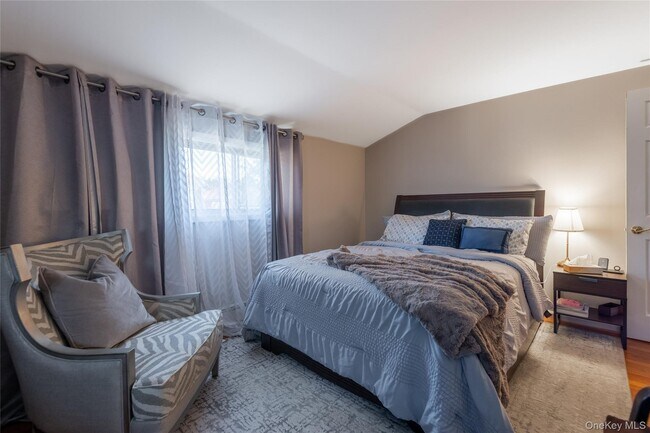 Building Photo - 11 Foster Ln