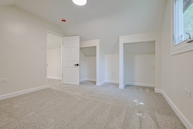 Building Photo - 8 Allegheny Ct