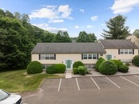 Building Photo - 28 Brantwood Dr