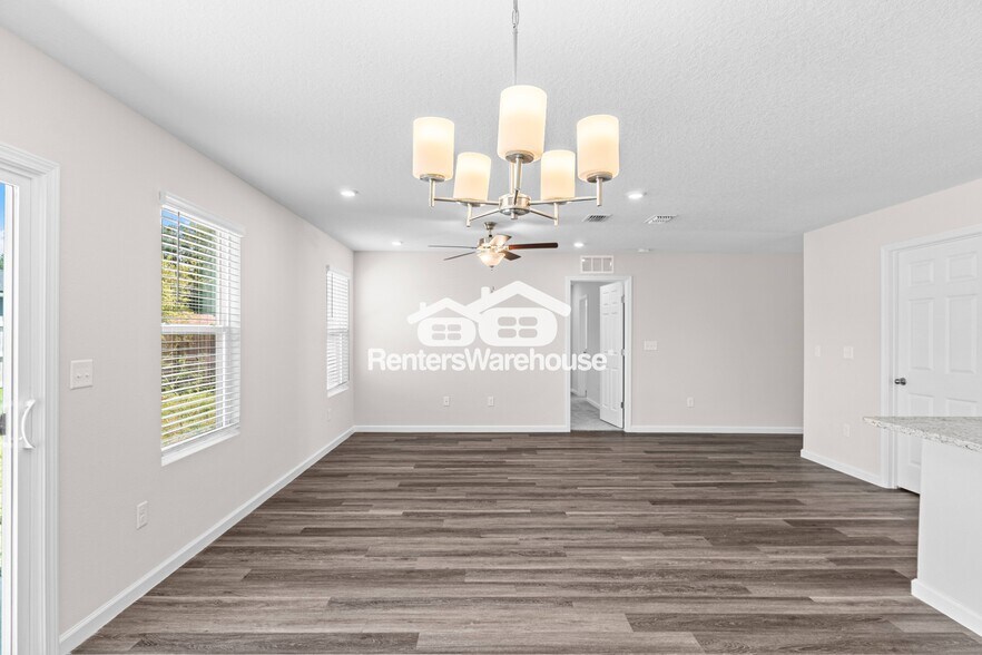 Building Photo - 4243 Matador Dr