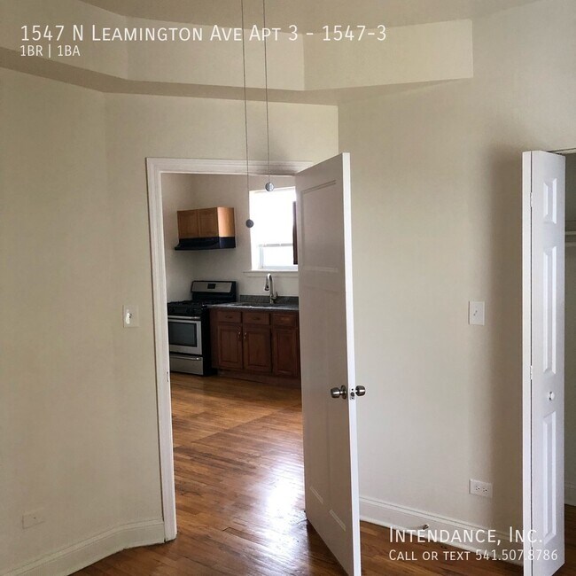 Building Photo - 1547 N Leamington Ave