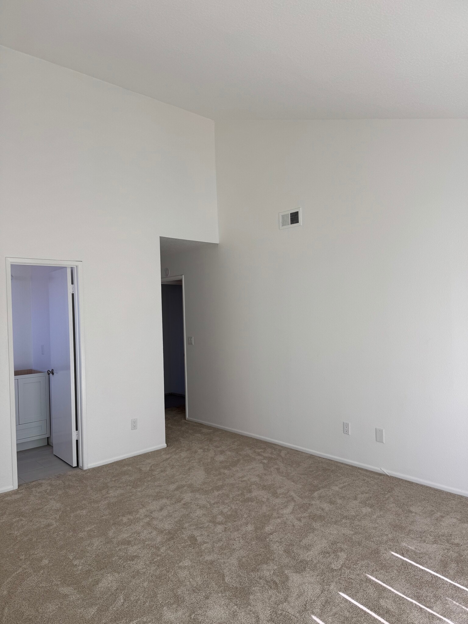 Building Photo - 16702 Sims Ln