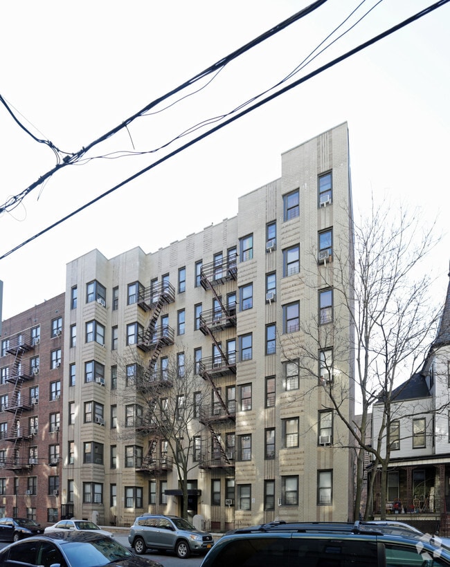 Building Photo - 2970 Marion Ave