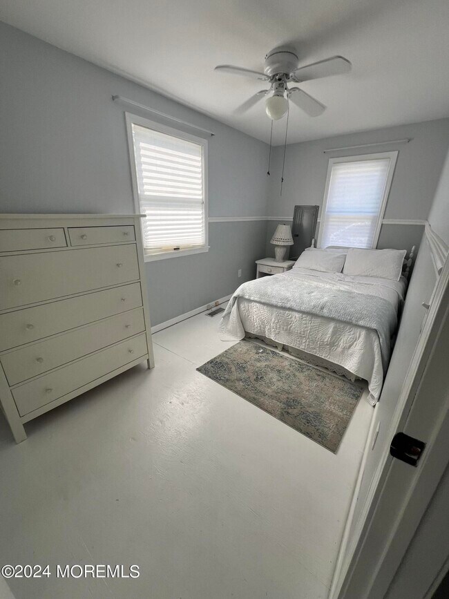 Building Photo - 509 Riverwood Park