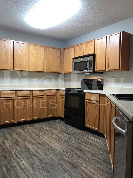 Building Photo - 6318 Cascade Cir