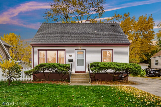 Building Photo - 6661 Glenview Dr
