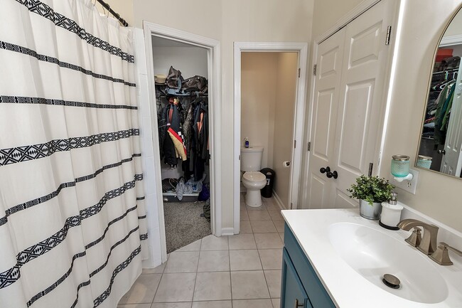 Building Photo - Welcome Home!