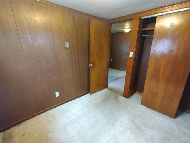 Building Photo - 126 4th St SW