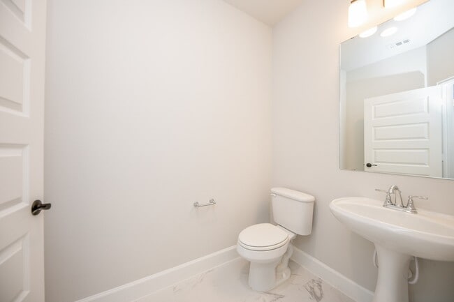 Building Photo - 21515 Blue Porterweed Trl