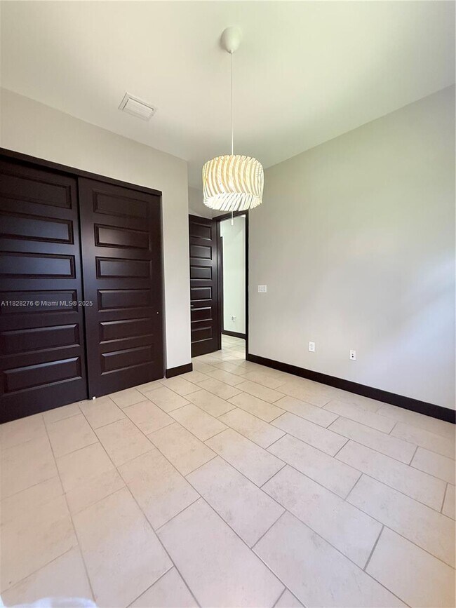 Building Photo - 13651 SW 158th Pl
