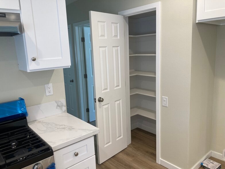 Kitchen Pantry - 20333 Germain St