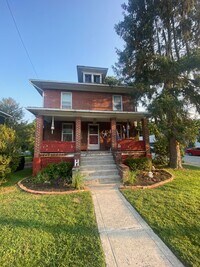 Building Photo - 1100 College Ave