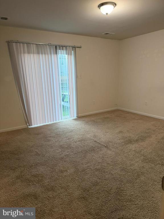 Building Photo - 293 Magellan Dr