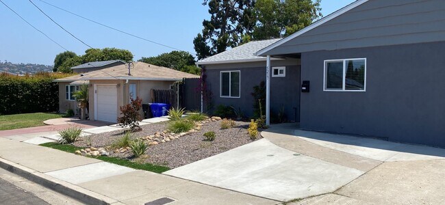 Primary Photo - Remodeled 4BD/3BA, Detached Bedroom!