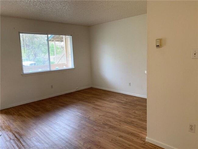 Building Photo - 10810 Newmont Rd