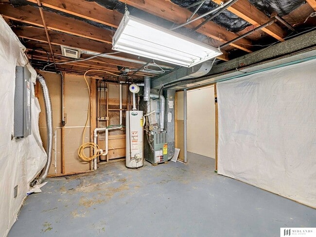 Building Photo - 8623 C St