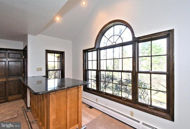 Building Photo - 306 Cedar Hill Rd