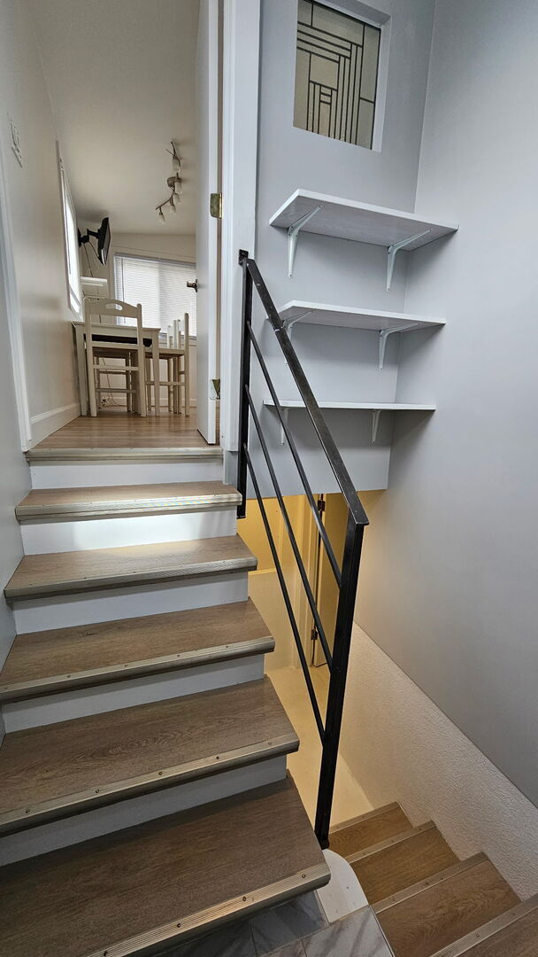 Building Photo - 2704 N New England Ave