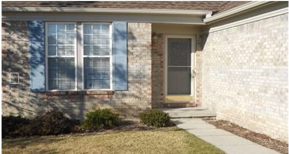 Building Photo - 4685 Hunters Cir W