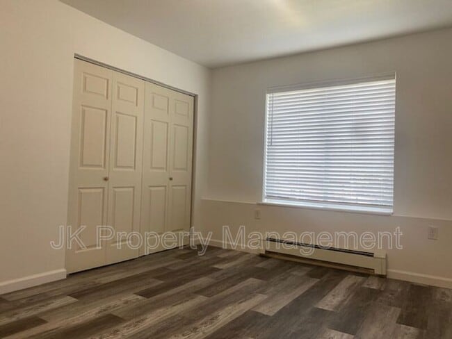 Building Photo - 5000 4th Ave N