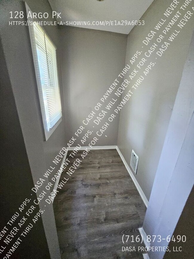 Building Photo - 128 Argo Park