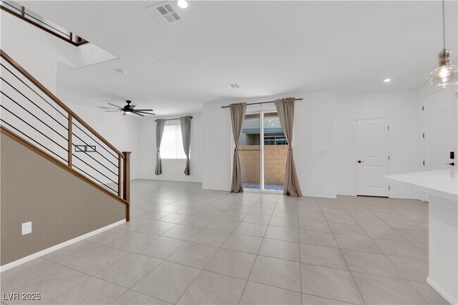 Building Photo - 8035 Skye Foxx St