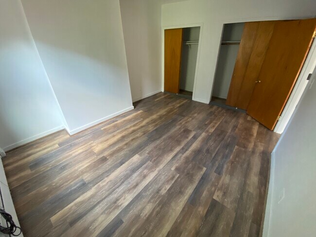 Building Photo - 33 Clarendon St
