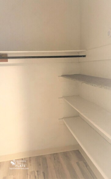 Building Photo - 5712 Phillips Ave