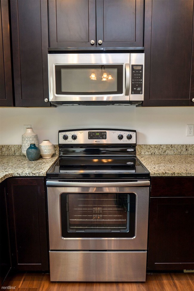 Building Photo - 3 br, 2 bath Apartment - Lawrenceville Place