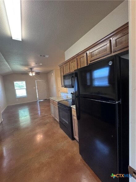 Building Photo - 1523 Aztec Trce