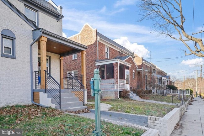 Building Photo - 4226 14th St NE