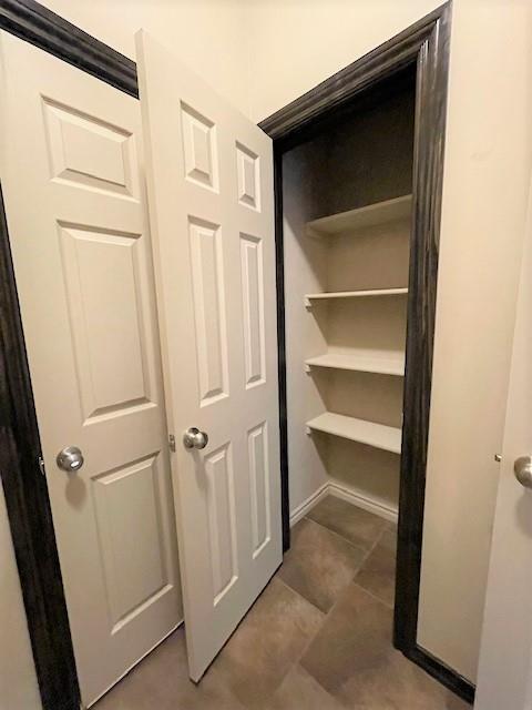 Building Photo - 1016 Merlin Dr