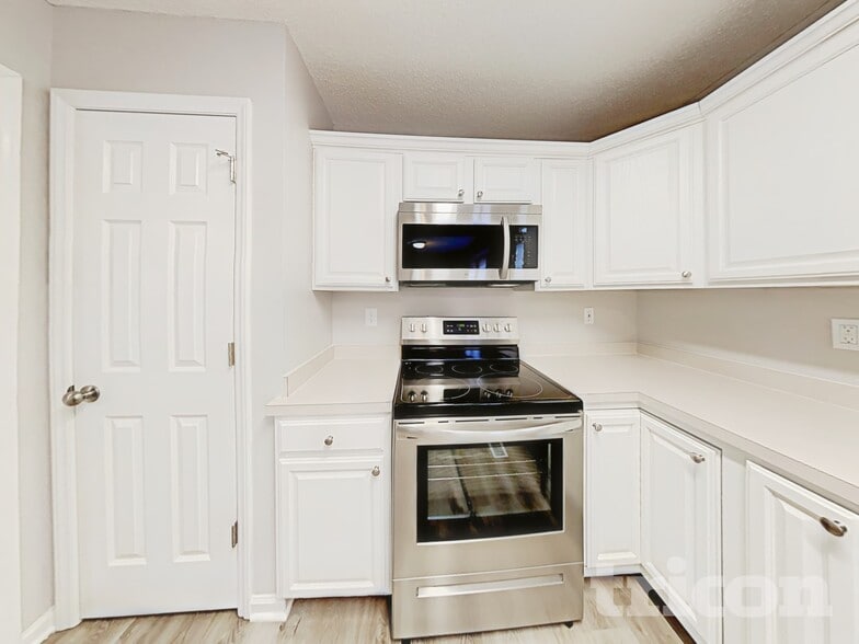 Building Photo - 937 Star Mill Rd