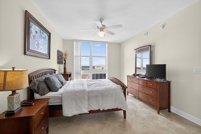 Building Photo - 550 Okeechobee Blvd