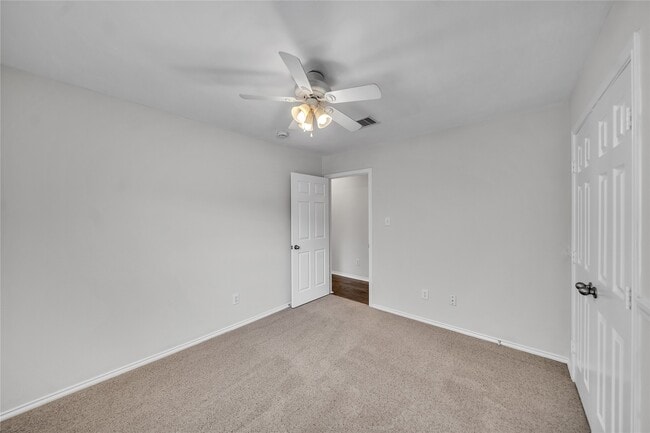 Building Photo - 1911 Mound Lake Dr