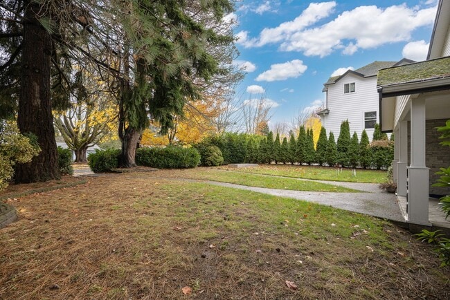 Building Photo - 1301-1305 Mitchell Ave