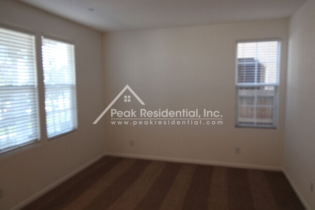 Building Photo - Very Nice 3bd/2.5ba North Natomas Home wit...
