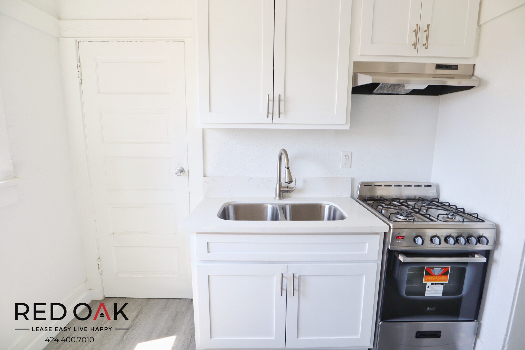 Building Photo - 2255 W 14th St