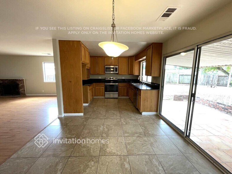 Building Photo - 1127 Cormorant Pl