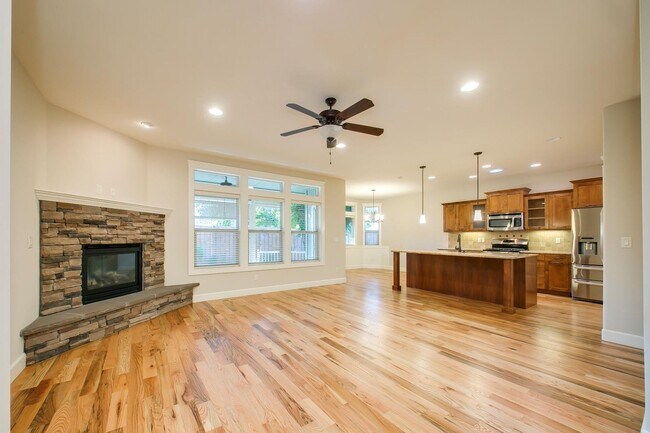 Building Photo - Beautiful Single Level Boise South Boise H...