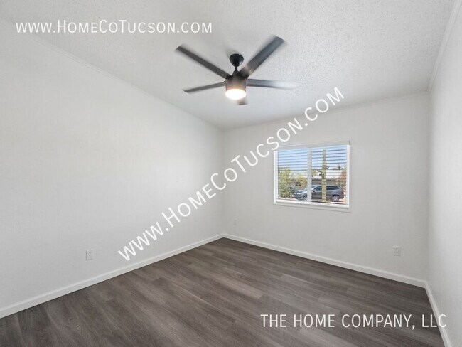 Building Photo - 12151 W Blue Quail Pl