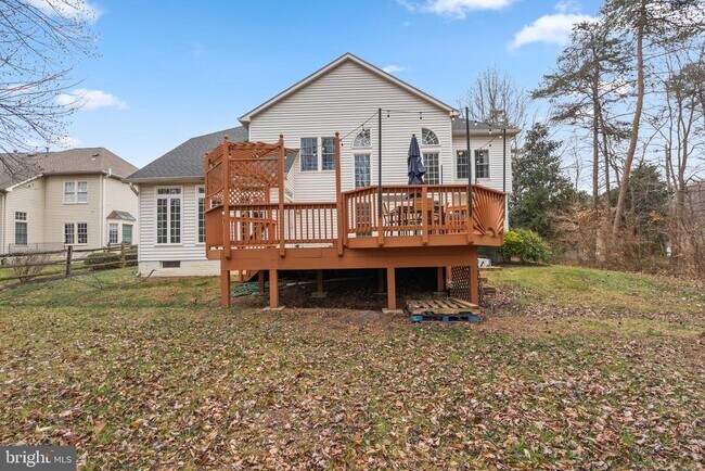 Building Photo - 4924 Berkshire Woods Dr