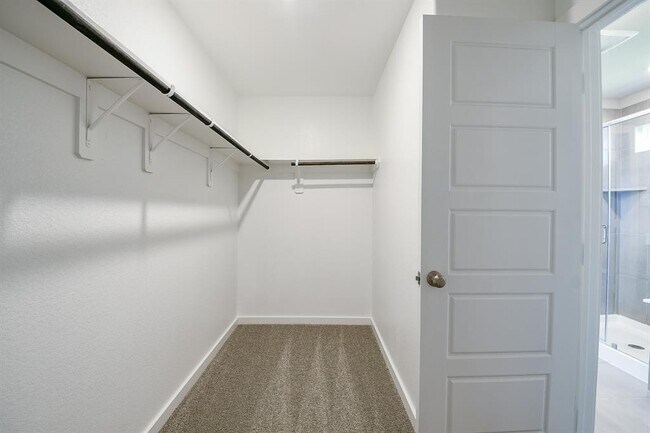 Building Photo - 18743 Etta Pnes Cir